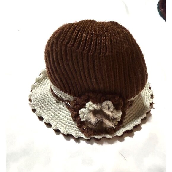Handmade Crochet Cloche Hat Brown Cream Faux Fur Flower Retro Cottagecore - Picture 6 of 8